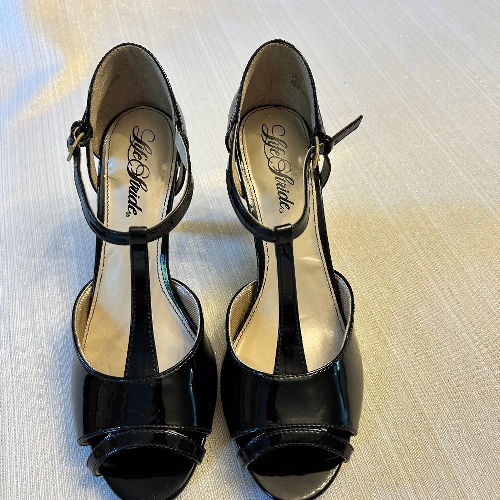 Life Stride Black Heels